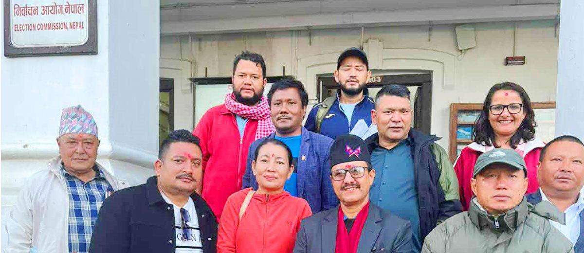 दुर्गा प्रसाईंका प्रमुख स्वकीय सचिवको अध्यक्षतामा पार्टी दर्ता हुँदै