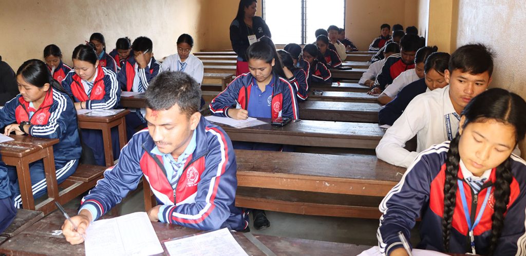 एसईईको शुरुको दिनबाटै थालियो उत्तरपुस्तिका परीक्षण