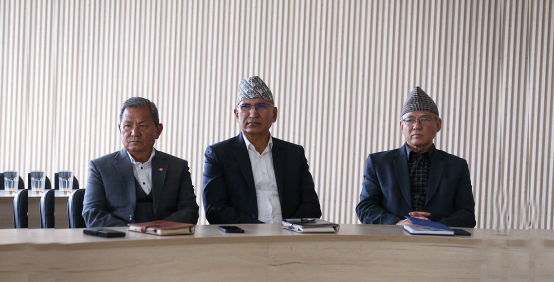 एमालेमा चुलियो असन्तुष्टि, ओलीलाई हटाउने गृहकार्यमा जुट्दै